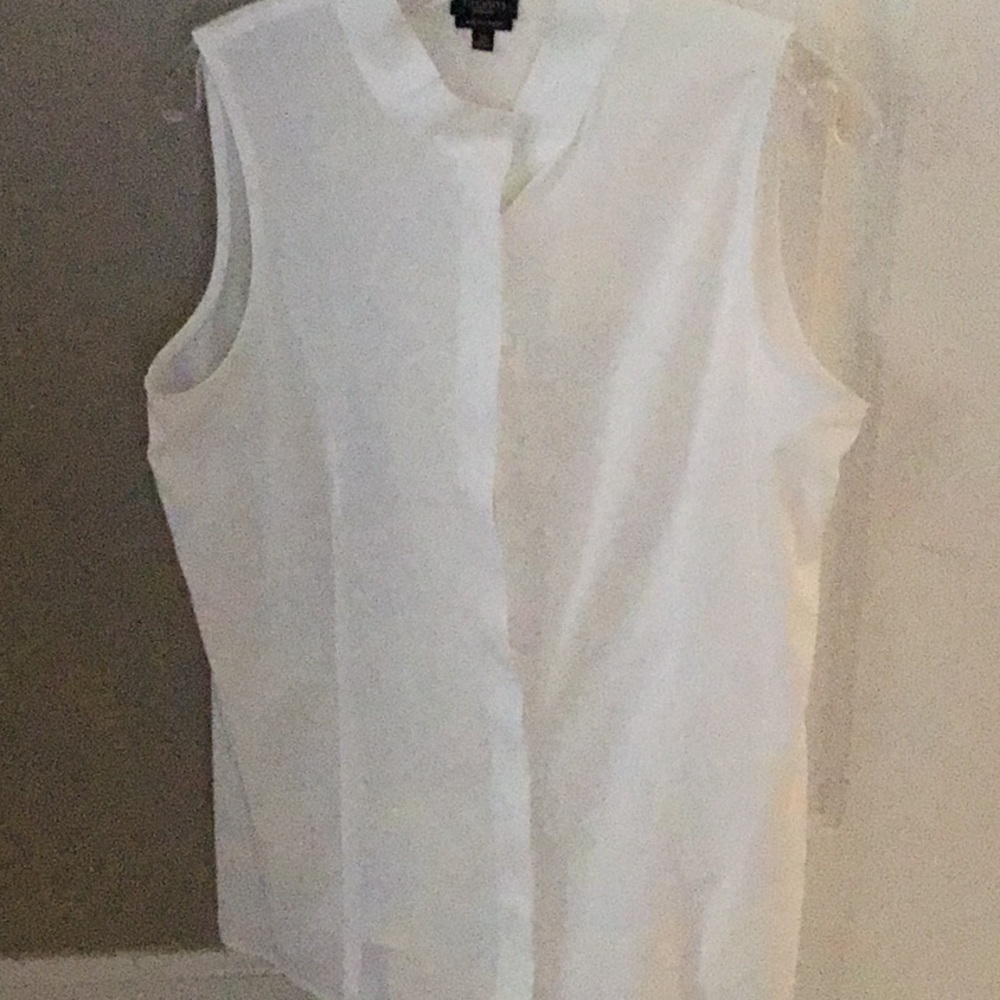 Top - Picture 2 of 2